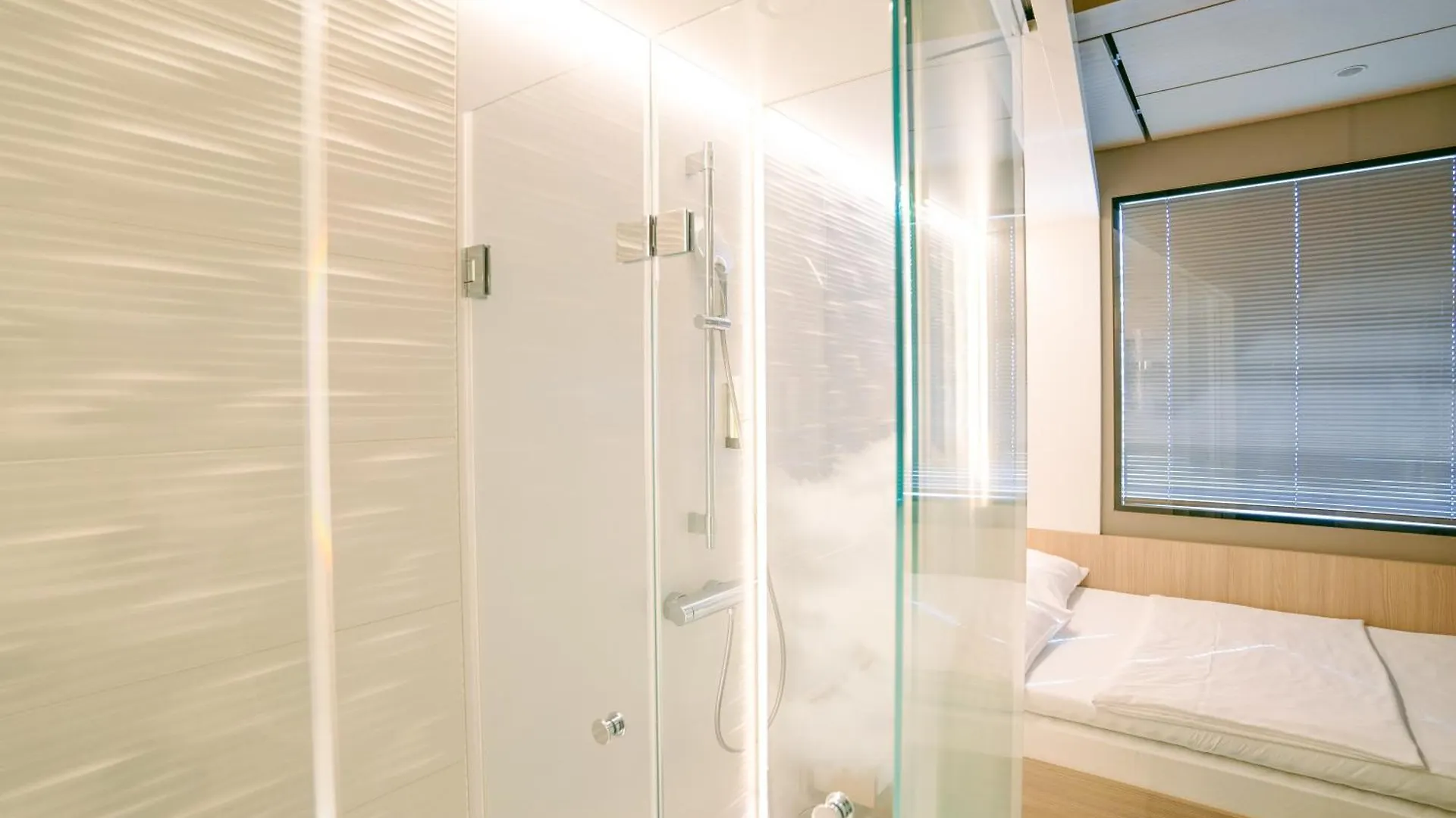 My Cloud Transit Hotel - Guests With International Flight Only! Frankfurt am Main 2*,